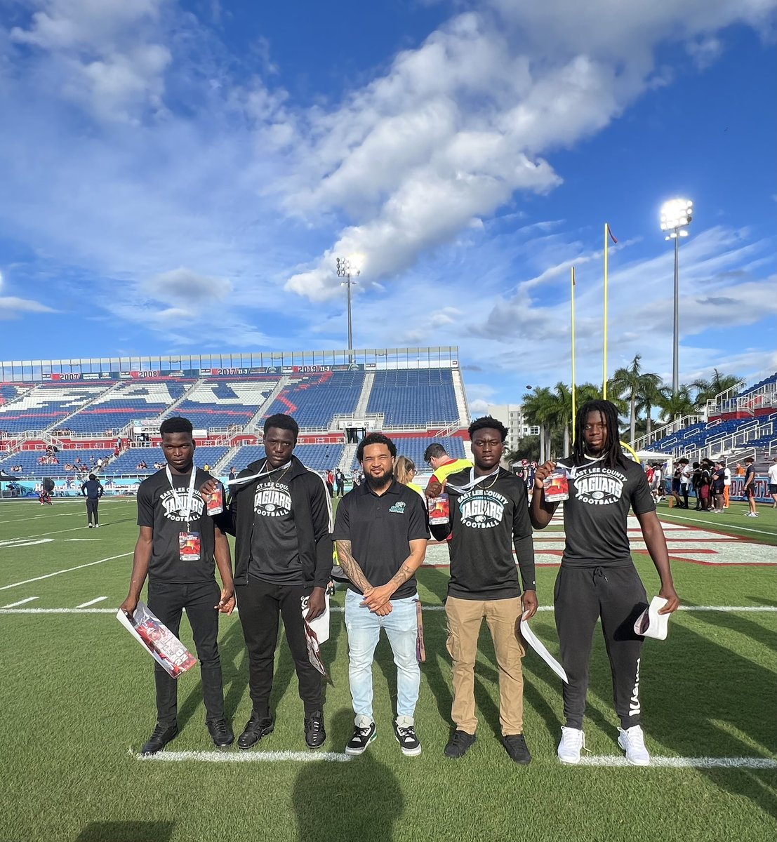 Had a great time at FAU! What an experience for my guys’ first college game ‼️ Thank you for your hospitality 💯 @chadlunsford @CoachTaggart @CoachWoodie @coachdavidkelly @coach_pimp