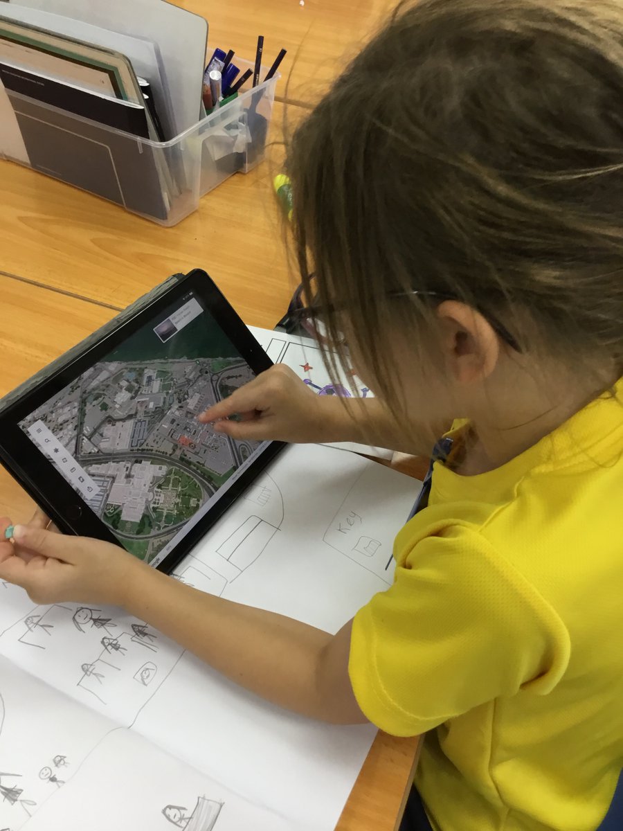 BSMuscatY2's tweet image. Grace investigated parts of the UK she was familiar with - she looked carefully at her old school and went on to create her own map with a key. 
Asking questions and finding the answers. 
#bigpicturethinking