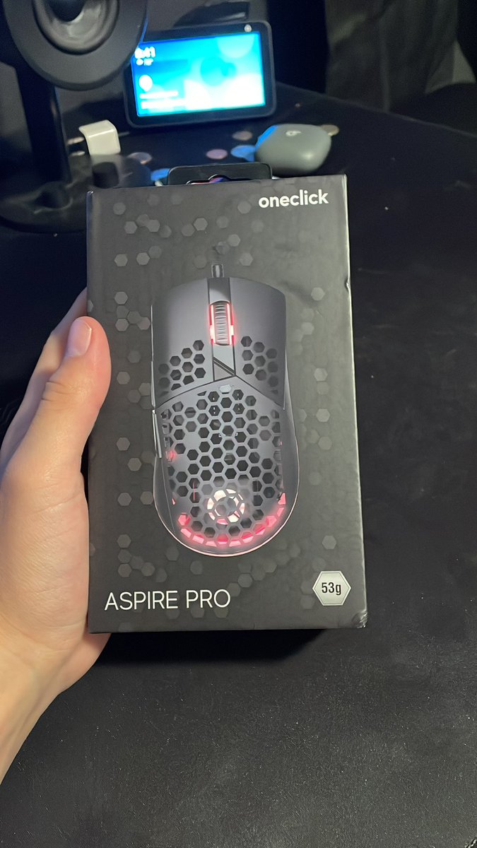 Wayfehfps's tweet photo. .@ZykomaTV the mouse came in😎😎👌🔥😮‍💨😈 so excited to try it out https://t.co/8g3jI9zocc
