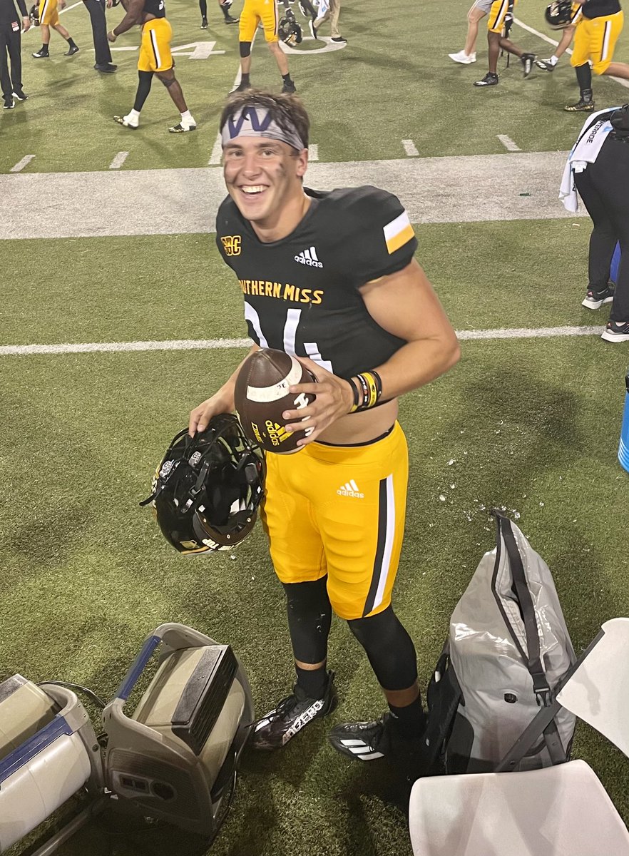 TincherLadner's tweet photo. Congratulations @Jake_lange16 @SouthernMissFB for a job well done! https://t.co/bIH8N3aMRd
