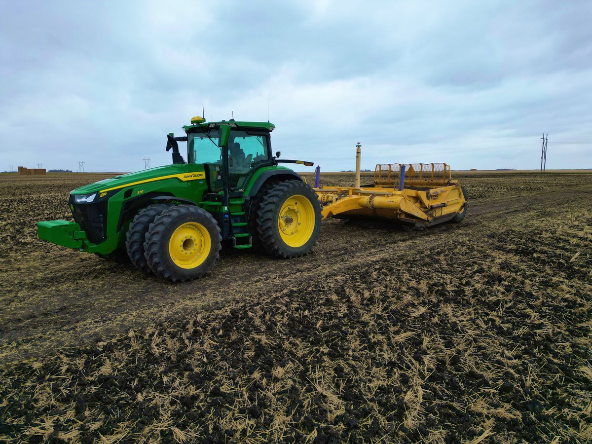 R & L Acres tweet media