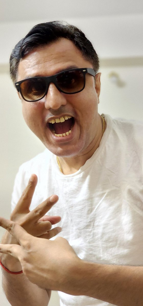 sathishsampath's tweet image. It&apos;s been a while since we had some real breakthrough into new stream kf things for @MediaMetrics2 .  But very happy to finally complete the complete acquisition of @gbtcindia.  We had a nice evening to enjoy and celebrate the successful acquisition process.