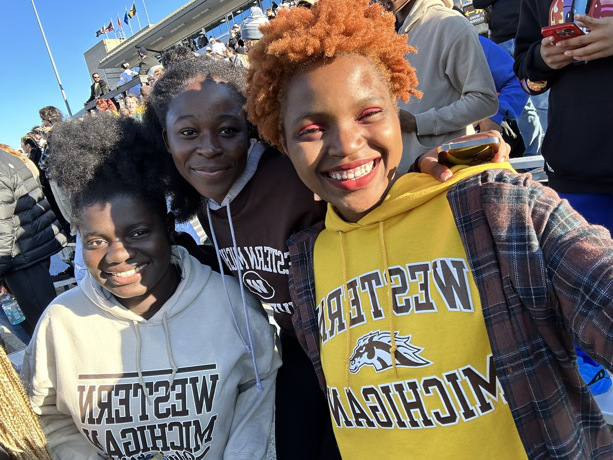 RachealMmanga's tweet photo. Game day #wmu #wmugameday #wmubroncos #wmufootball match my energy https://t.co/RBrwkT6Fbp