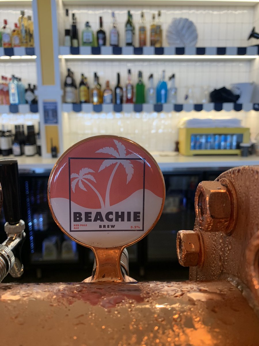 newietraveller's tweet photo. Craft beer drinkers will love new look BeachCombers Hotel @ Toukley. Pub has its own microbrewery on site. Can highly recommend the Beachie Red Ale. Malty backbone with tropical fruit notes #craftbeer #beeroclock #aussiepubs #weekendvibes https://t.co/7cFDZ3hUy2