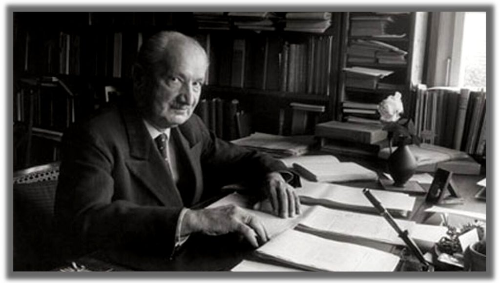 [Ensayo] Martin Heidegger sin dios ni ley (pero siempre en clave "política") - cineyliteratura.cl/ensayo-martin-… #CineyLiteratura