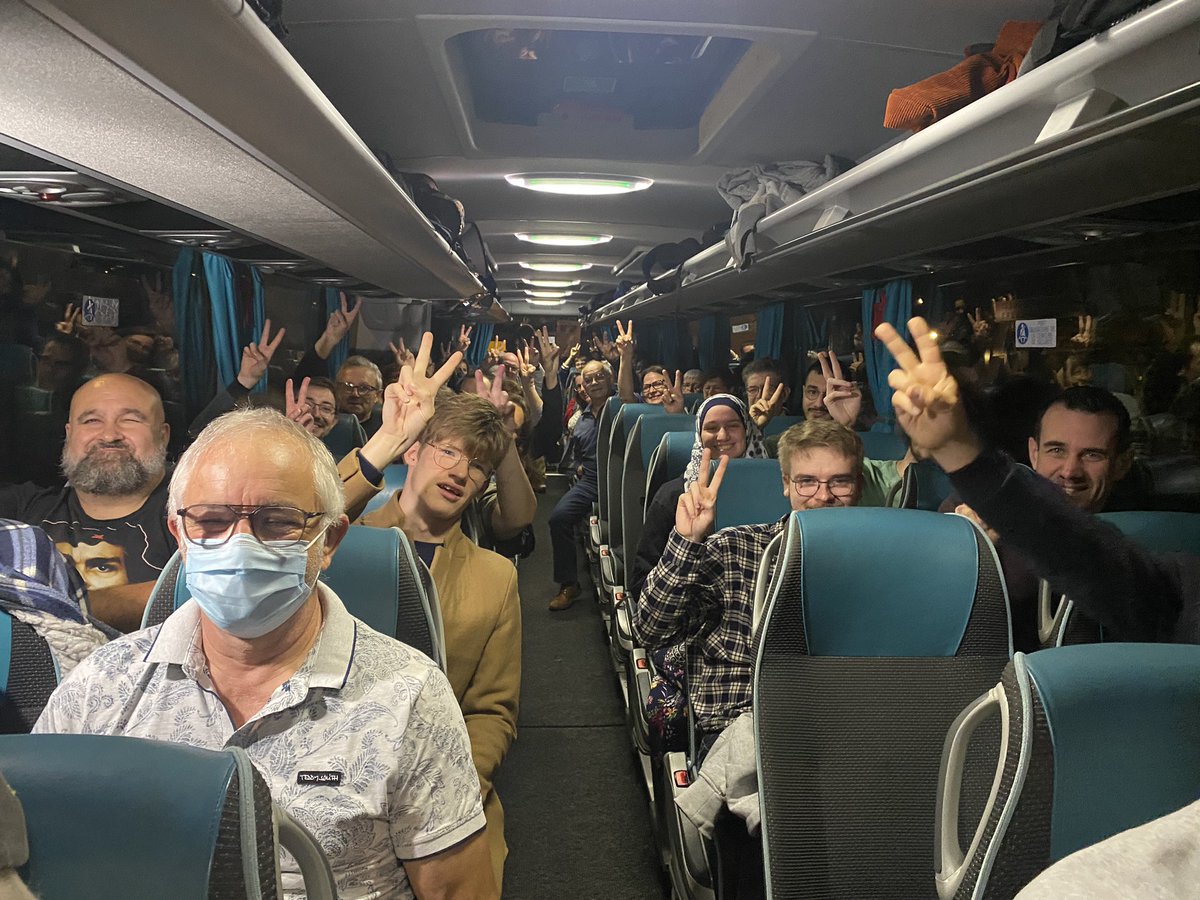 Le bus de #Besancon  est en route ! #JeMarche #Marchedu16octobre #nupes