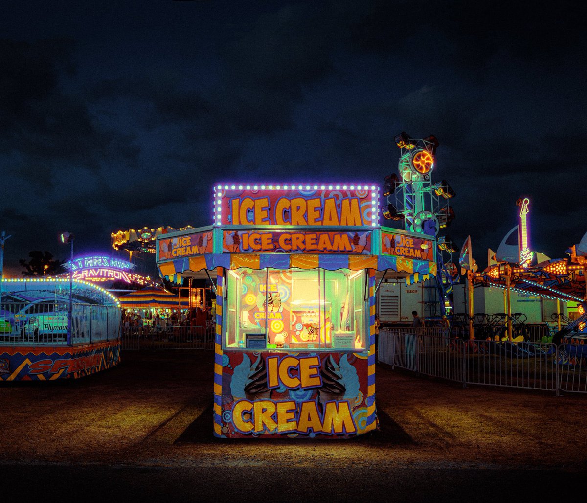 kyler_steele's tweet photo. how to edit night photography https://t.co/SxcmrVoLw3