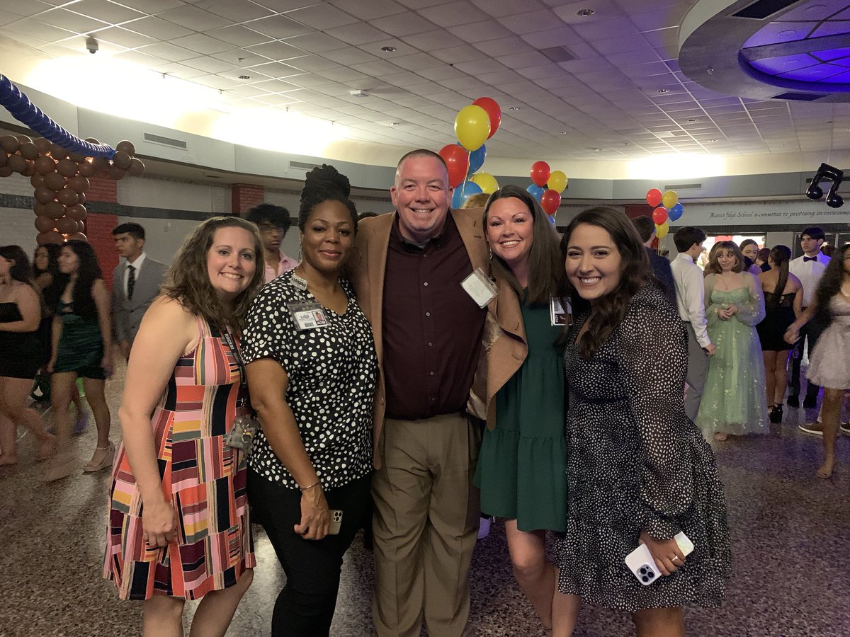 Working the MHS Homecoming Dances with some of my faves!! Life is good. <a href="/MHS9th/">MHS 9th Grade Campus</a> <a href="/Marcus_HS/">Marcus High School</a> @CastilloAP92 @C_S_Nichols <a href="/MullinJason/">Jason Mullin</a> <a href="/TrueTrueje/">Jessica True</a> <a href="/Katie_Bragg_MHS/">Katie Bragg</a> <a href="/Miss_Dimmitt/">Taylor Dimmitt</a> <a href="/ItsMeKMalone/">K. Malone 🦋</a>