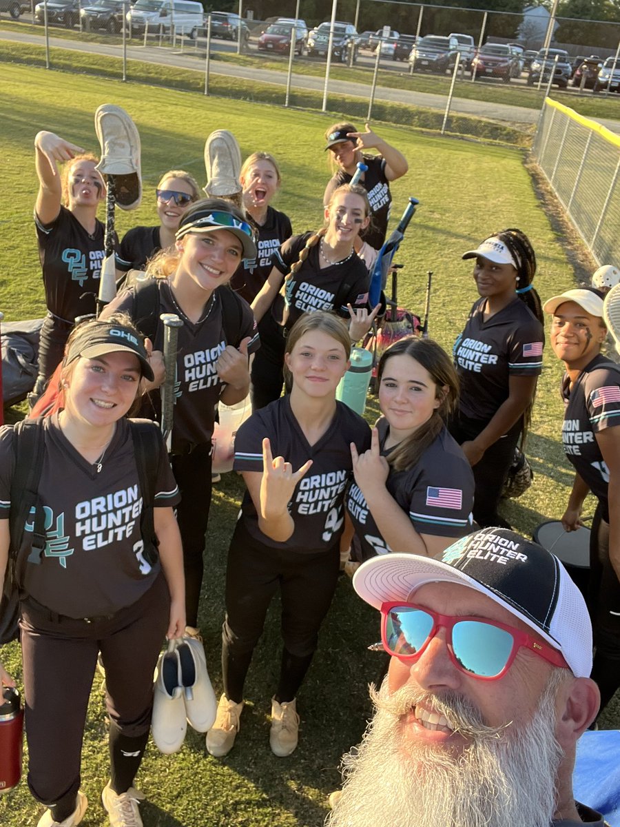 BeardedCommsGuy's tweet photo. Saturday smiles in Richmond with @OHE18UNichols.

#beardedcoach #beardedcommsguy #beardeddad #softball #softballlife #showup #softballislife #fastpitch #fastpitchsoftball #fastpitchlife #travelsoftball #travelsoftballlife #dothework #goafteryourdreams https://t.co/Lu5yNjsfYi