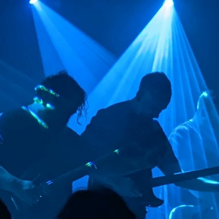 Epic show last night from <a href="/welostthesea/">We Lost The Sea</a>, very ably supported by @bonniesongs and @clayhandsmusic (with the best saxophone since Lost Boys) .

@theoxfordartfactory is an odd venue, but despite the poles it was a cracking gig.

#postrock #postrockaustralia  #livemusic #sydneymusic