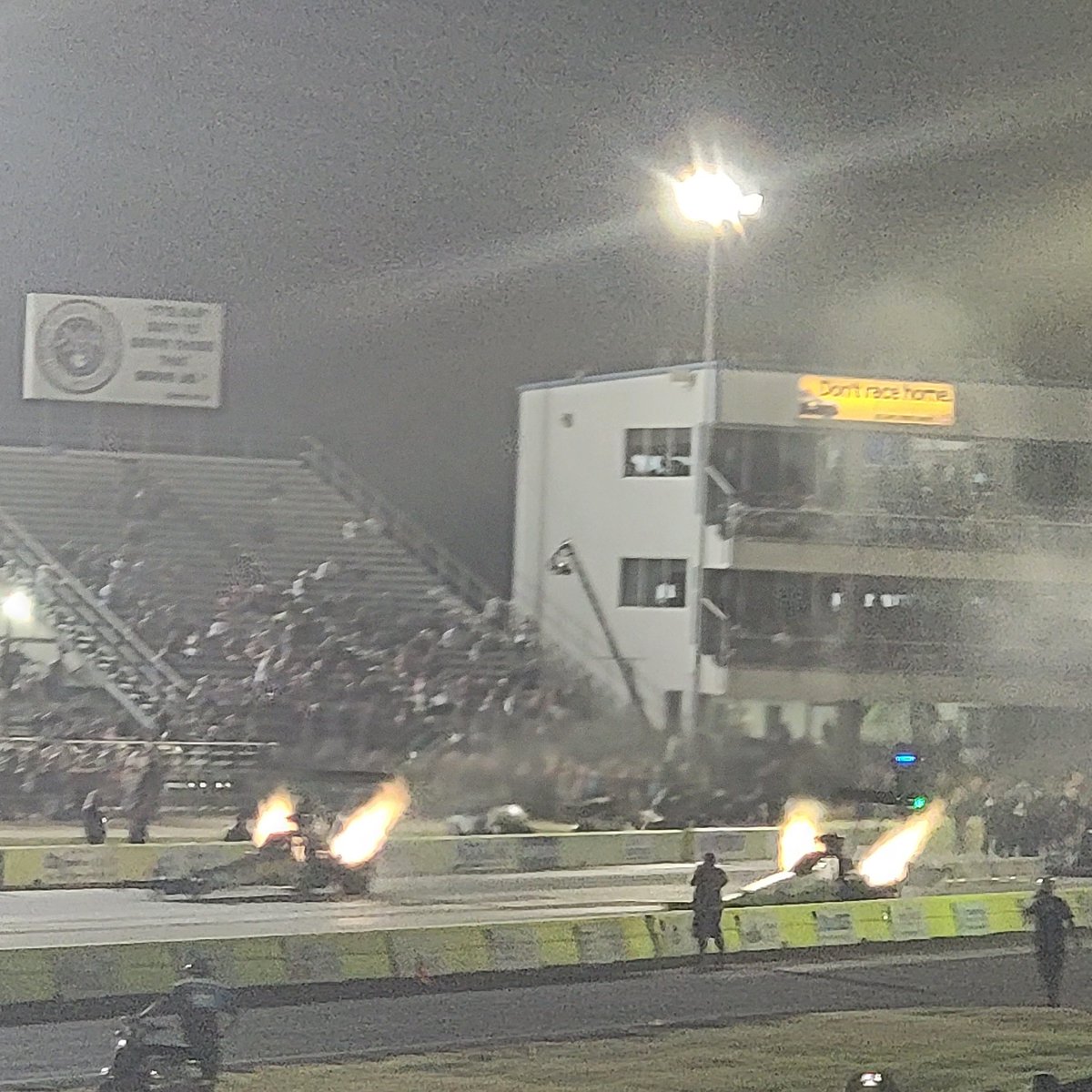 body_tab's tweet photo. #texasmotorplex #fridaynightqualifying #NHRA https://t.co/xmTBPpU9RX