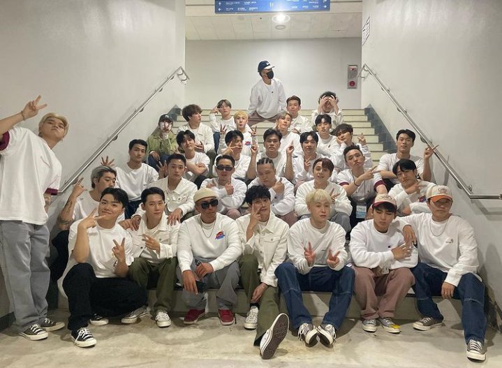 ailing60540091's tweet photo. BTS 'Yet To Come' in Busan
Our the most important BTS Dancer crew๐ฅ
@bts_bighit
@tenagencyxstudio
#BTS #๋ฐฉํ์๋
๋จ
#dancercrew #tenagencyxstudio #tenagency
#busan https://t.co/dnD1rlJNwK