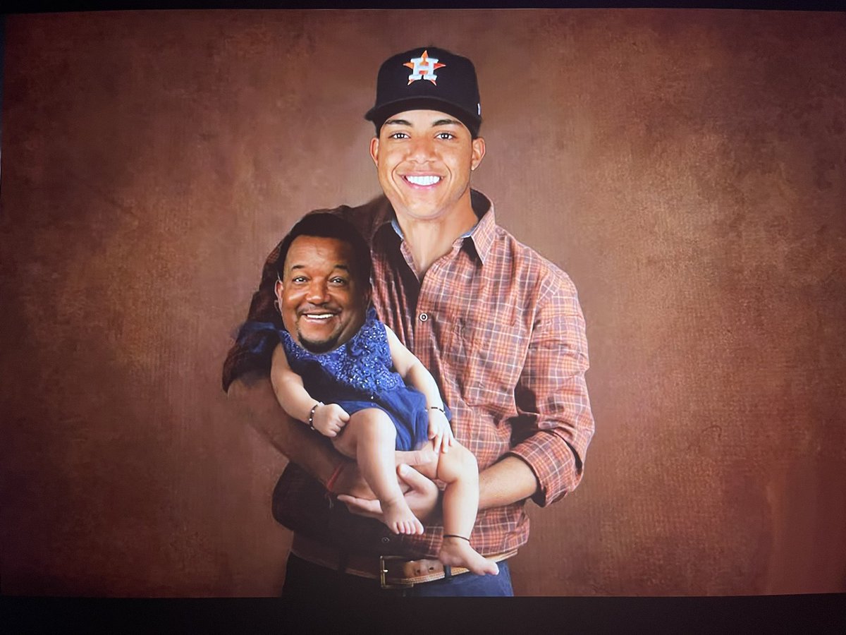 <a href="/Jpena221/">Jeremy Peña</a> tremendo rendimiento en esta post temporada! 

So young yet so mature, and taking a team like the <a href="/astros/">Houston Astros</a> to the next level and the next championship series! 

You are my daddy for the night on #mlbontbs #yeahhhh #astros #alcs #jeremypeña #dominicanpower