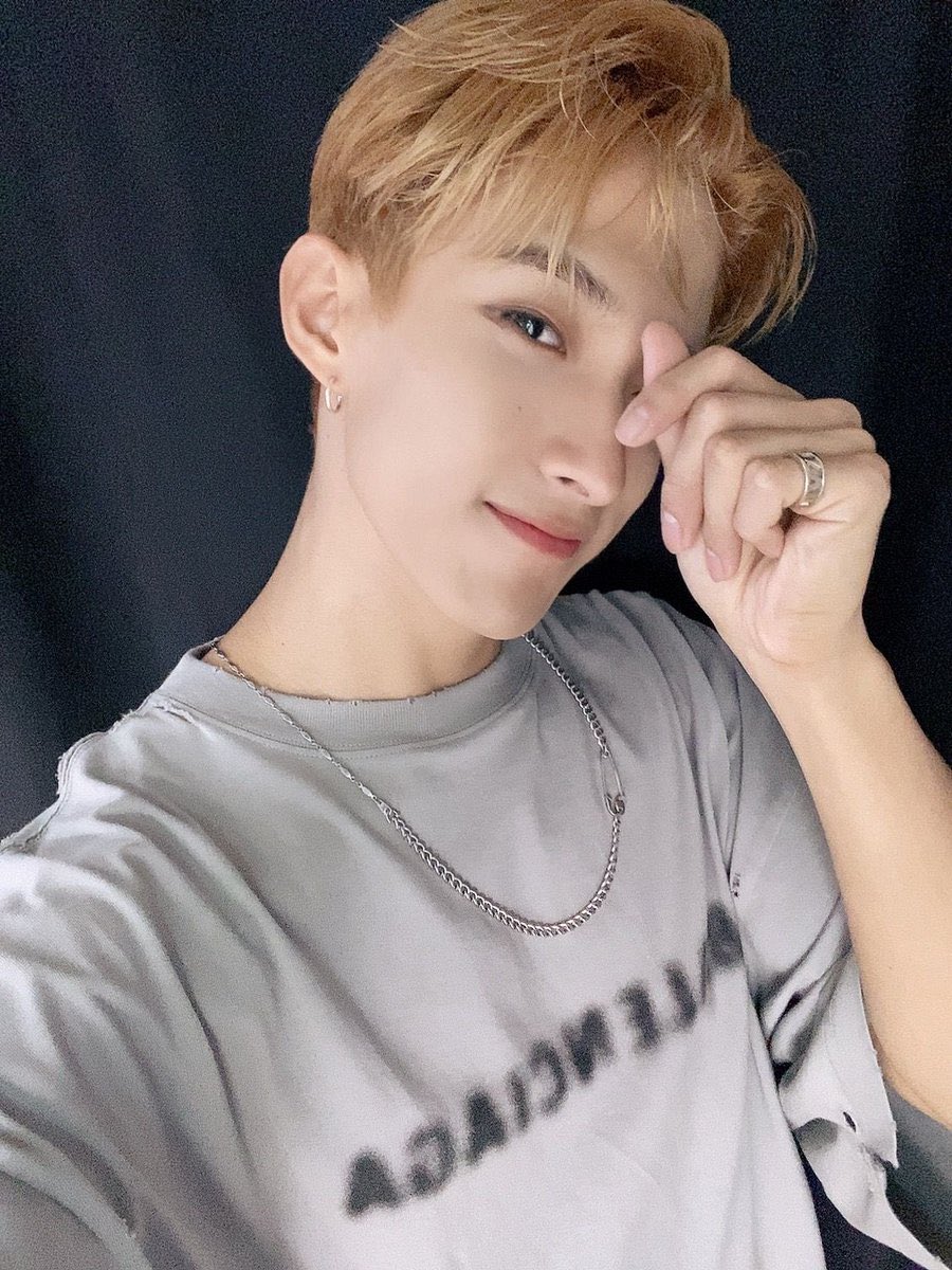 minghaaaoooo's tweet photo. i’m only just now finding out about this ,,, https://t.co/jeyh604t1d