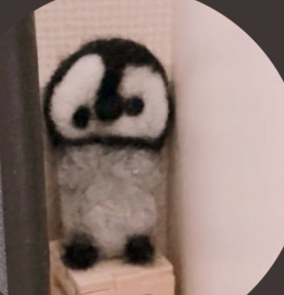 suuuumhamu2's tweet photo. 小6の時に作った羊毛フェルトがぺちゃんこだったのでリベンジしました🔥🐧
#羊毛フェルト #ペンギン https://t.co/ZcsAGOaqCf