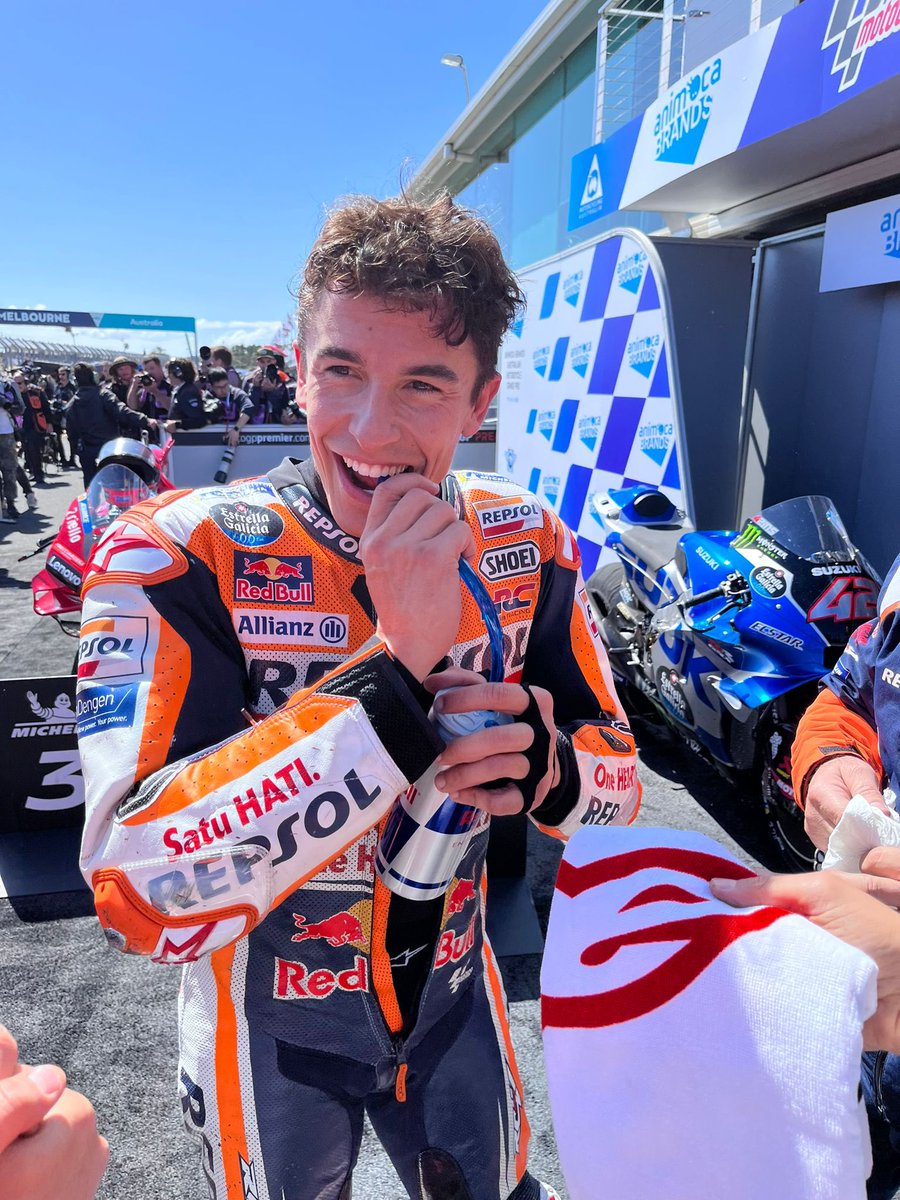 HRC_MotoGP's tweet photo. 😍

#Marc100 https://t.co/FU9NbwswP9