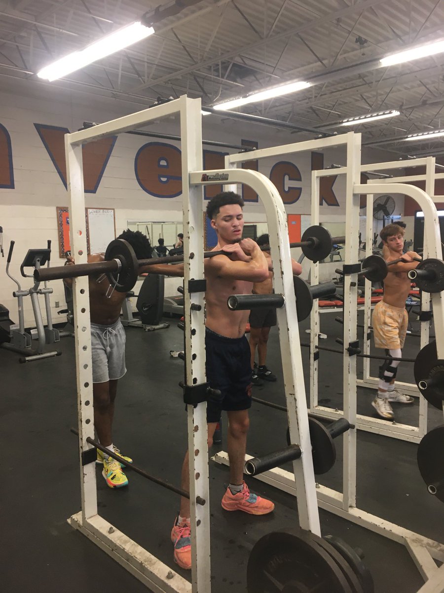 SAMadisonHoops's tweet photo. No dear brothers I’m still not all that I should be. But I’m bringing all my energies to bear on this one thing. Forgetting the past and looking forward to what lies ahead….
#BootCampDay2 https://t.co/f69k02mvvf