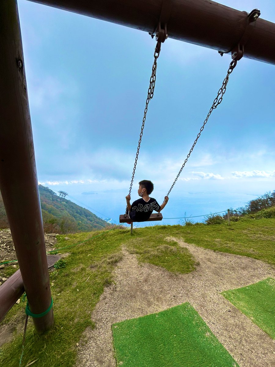 yuraya7's tweet photo. 山頂⛰ https://t.co/HdUiP7zkqI