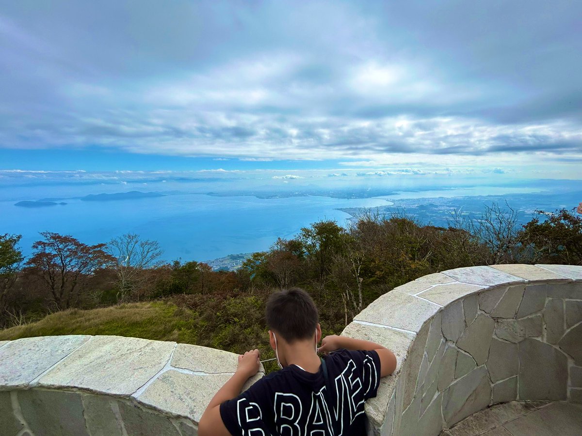 yuraya7's tweet photo. 山頂⛰ https://t.co/HdUiP7zkqI
