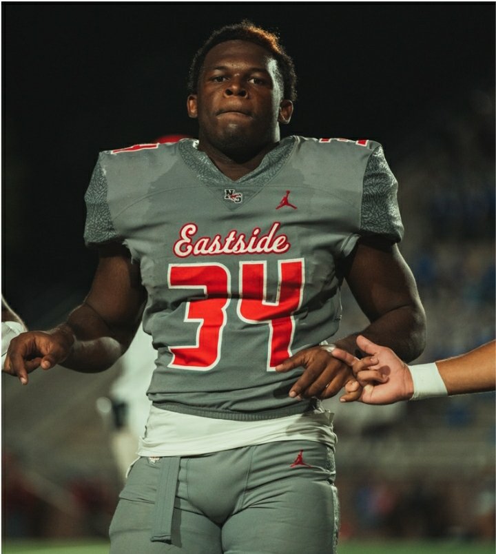 Shaadjohnson34's tweet photo. #rjknows #babybojackson #ChooChoo #recruitnorthshore #Godsplan #txhsfb #GoDawgs #PurpleReign #Picksup #SicEm #GigEm #BirdsUp #whoopem #GoPokes #Goyotes #AllGasNoBrakes #GoCougs #jsu #GoCoogs #GMEN23 #RaiseTheAxe #AxeEm #EatEmUpKats #WeAreLU #RedBirdRising #gobuffs #GoDucks https://t.co/KSU0a06BAS