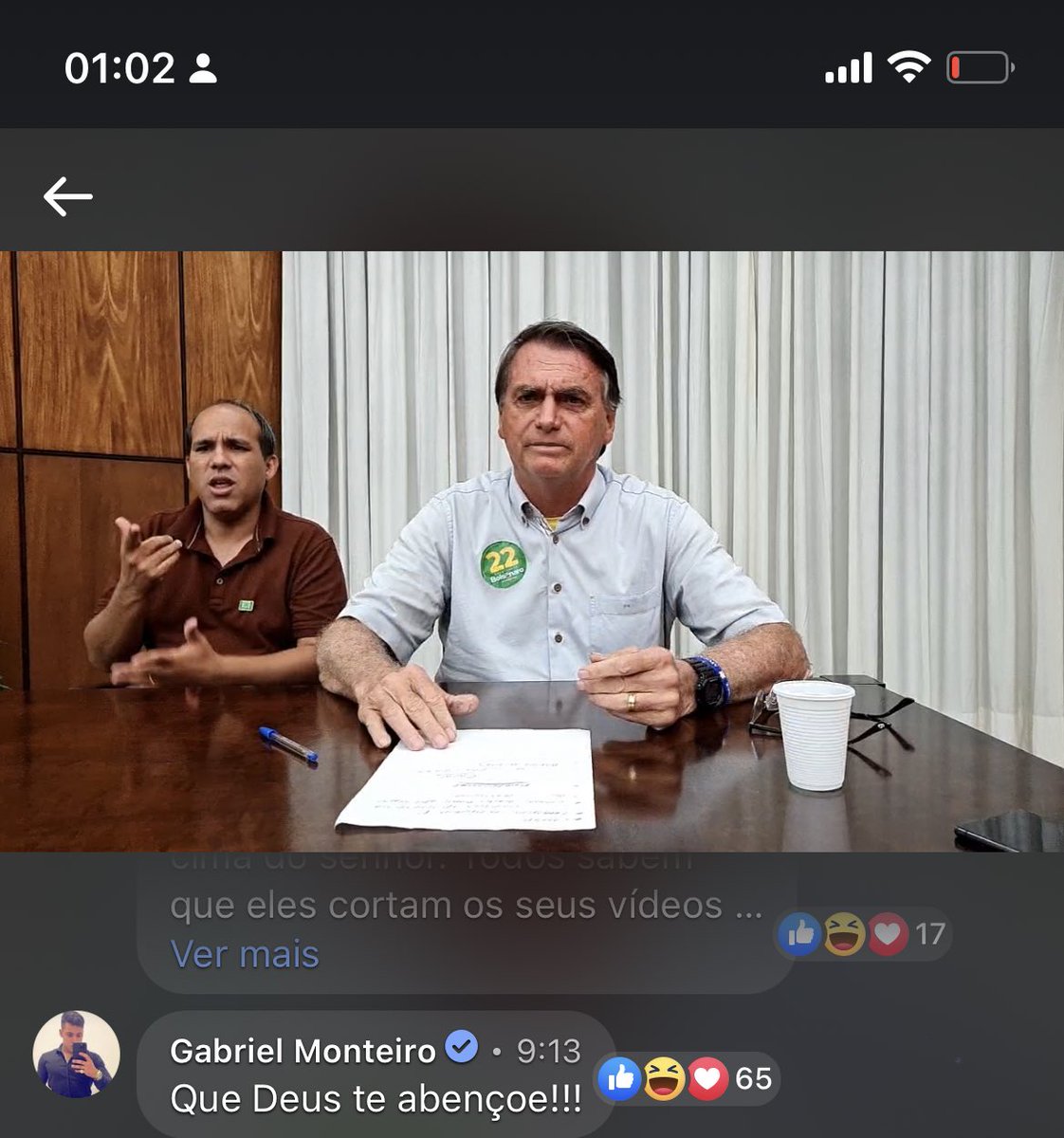 matheusdevdd's tweet photo. Bolsonaro abre live pra se defender das acusações 

quem comenta: https://t.co/Uj6q43qHaF