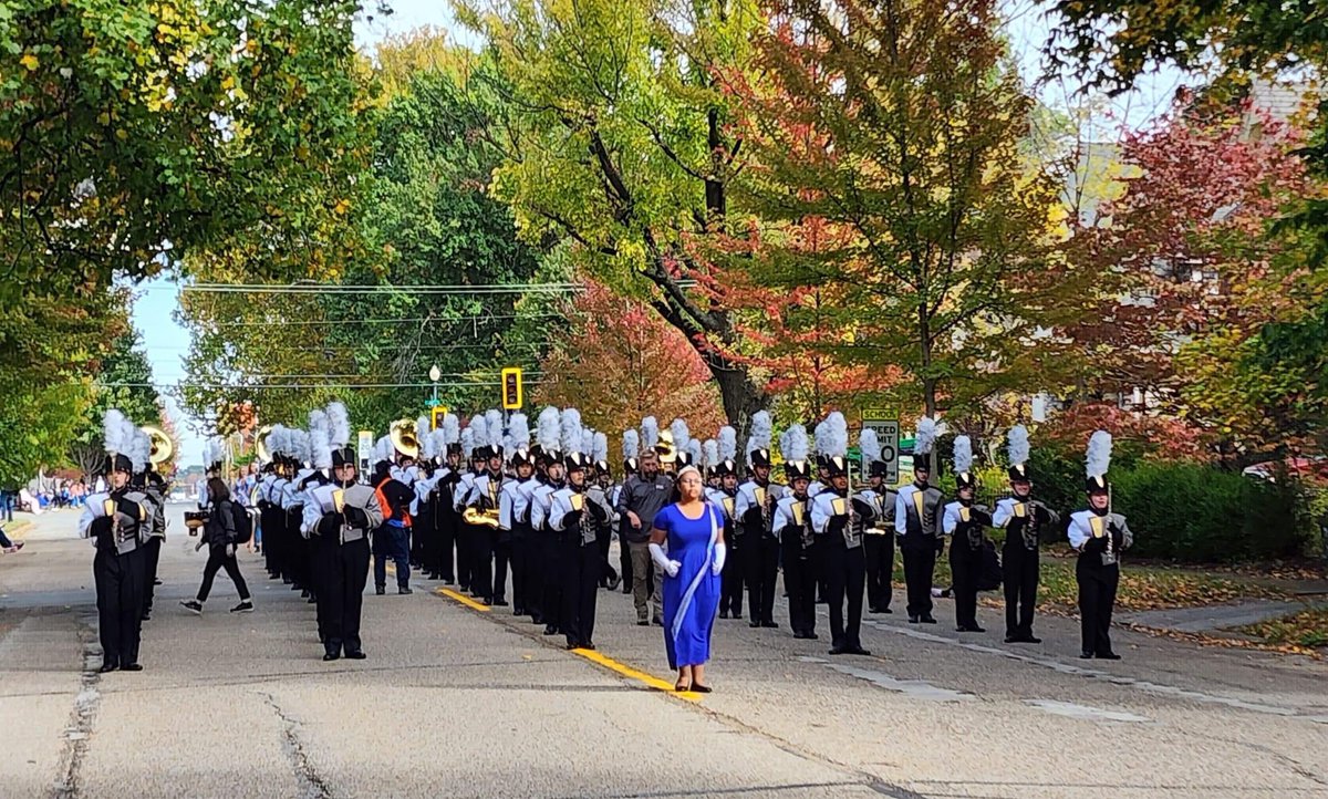 fzeband's tweet image. Incredible job today FZE band! Another wonderful performance on the field tonight. Results- 3rd place in class in parade, 2nd in class in field, Outstanding Percussion, Outstanding Brass @FZEcolorguard @fzeactivities #manyprogramsonePRIDE