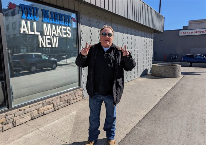 InfoNewsKam's tweet photo. Reid Hamer-Jackson is next mayor of Kamloops #Kamloops https://t.co/Sr715RjtU1 https://t.co/xxlf8riFiU