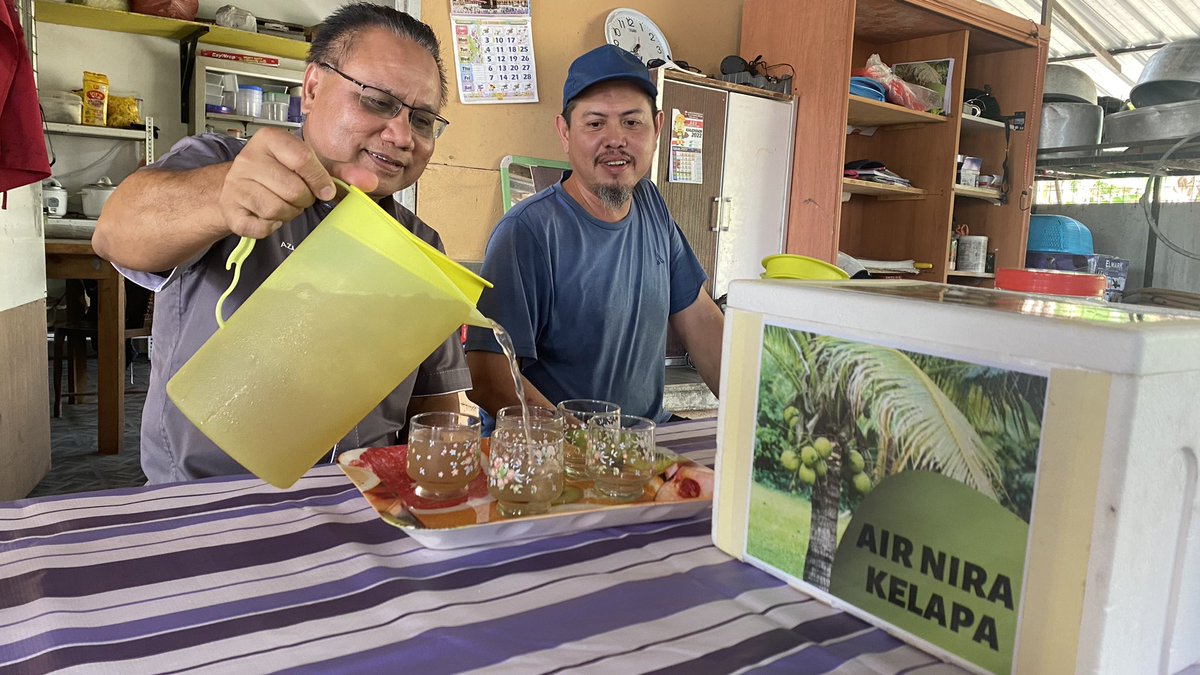 TERBAIK DARI WARGA TANI SABAK BERNAM