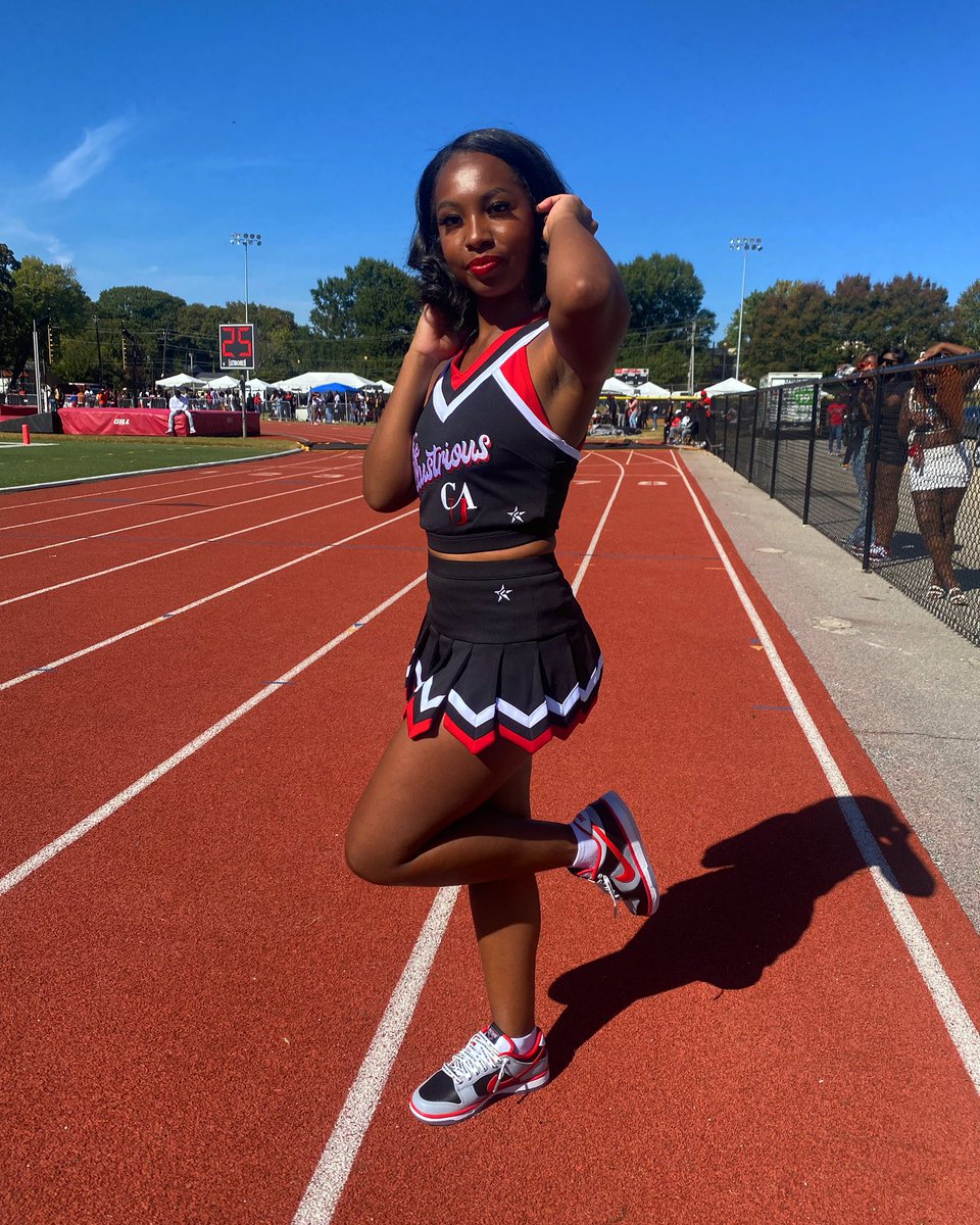 keaijahawkins's tweet photo. HEAVY on THEE illustrious ๐ #CheerPhi #HBCUCheer https://t.co/wWKjEoVZEP