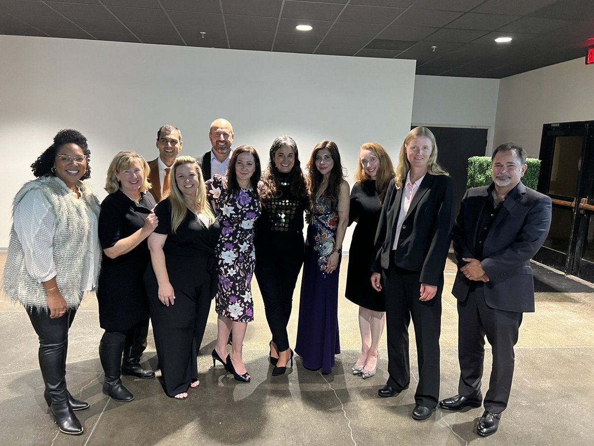 🎻🎨🧬 | They often say it’s an art and a science. Tonight, we got to celebrate <a href="/susantousi/">Susan Tousi</a> for being an advocate for both. 

<a href="/illumina/">Illumina</a> showed up to honor the genius spirit inside all. 

#MainlyMozart #IlluminaProud