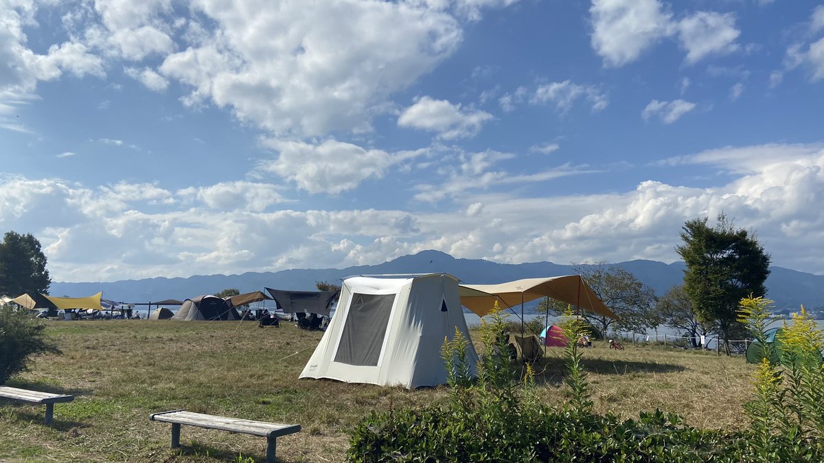 ibuki10ueda30's tweet photo. 帰帆島キャンプ勢多すぎ笑 https://t.co/8sH7Tv9cQX