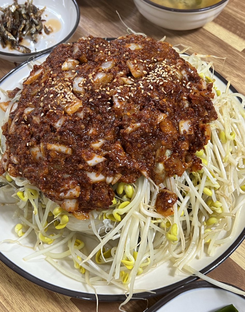 951013mg's tweet photo. 부산 맛집 대구뽈찜 먹으러 와땨❤️‍🔥
콩나물 아삭ㅠㅠㅠ양념 존맛ㅠㅠ 대구살 완전 실해ㅠㅠㅠㅠㅠㅠㅠㅠㅠㅠㅠ 그리고 마무리 감자면사리🤭

#망구테이블 https://t.co/1LMgKkqpG3