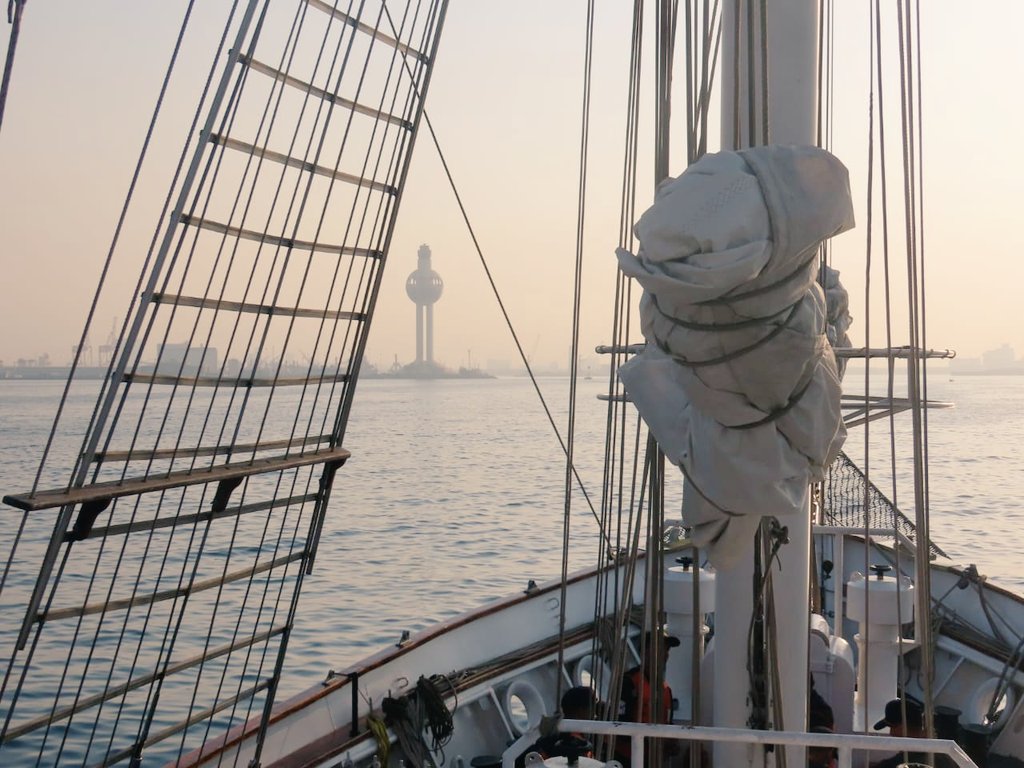 IN_HQSNC's tweet photo. #INSTarangini Sail Trg Ship of  #IndianNavy arrived Jeddah Saudi Arabia 15 Oct 22 as part of #Lokayan22. Warm welcome accorded by Royal Saudi Naval Forces &amp;Indian Consulate officials Jeddah.Interaction with #RoyalSaudiNavy &amp;ship visit of school children scheduled during port call https://t.co/lmlG7hlPqc