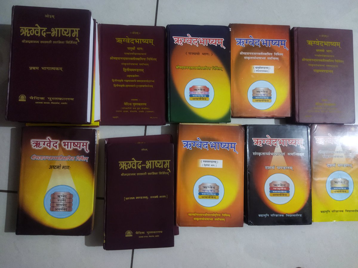 Rajnikant0257's tweet photo. New book collection...

Started reading वेद today...
Will try to understand 1% of what is written in it..

#ayurveda 
#Sanskrit 
#rigveda #Samveda 
#yajurveda 
#Atharvaveda 
#Backtoroot https://t.co/LwVLJGJE1O