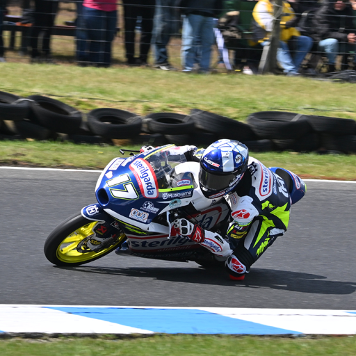 Max_Racing_Team's tweet photo. Race of #AustralianGP
.
🅿️4️⃣  @AyumuSasaki1 – Gap + 0.560 – Best Lap 1'36.923 ⏱️
🅿️6️⃣  @johnmcp17 – Gap + 7.496 – Best Lap 1'36.886⏱️
.
#HusqvarnaMotorcycles #FR250GP #Sterilgarda #Moto3 #MotoGP #AS71 #AyumuSasaki #JohnMcPhee #MaxBiaggi #MaxRacingTeam https://t.co/kz37Jf6nol