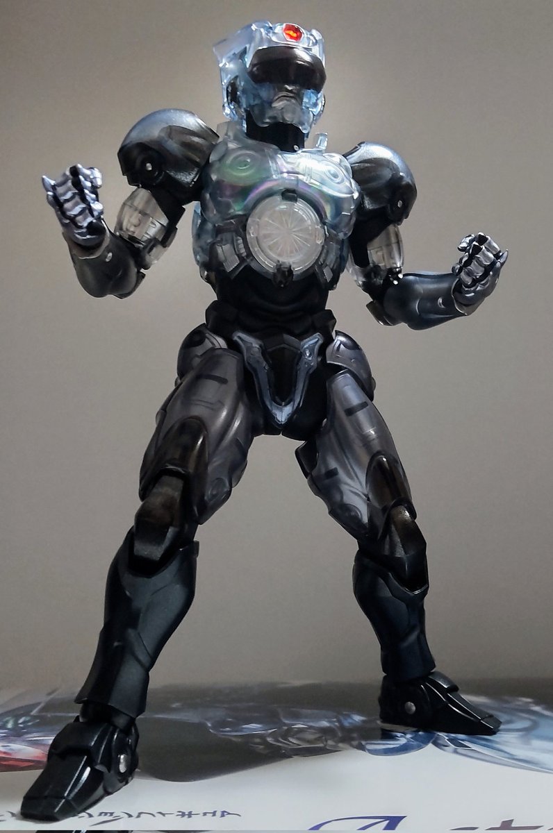 セガのリオンシリーズ、ジリオン・エヴァンゲリオン、そしてシャンゼリオン!(大嘘)
千値練のシャンゼリオンアクションフィギュアが届いたぞ!
中に小さい岡元次郎さんが入ってるだろこれ!ってくらい素晴らしいプロポーション!
最高!買え! 