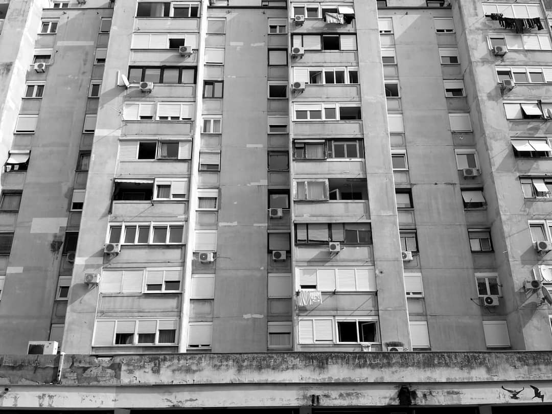 harmonictravels's tweet photo. Ravnice, Zabreb 2018.
#zagreb #ravnice #hrvatska #streetstyle #buildings #blackandwhitephoto https://t.co/tDruUF29Bb