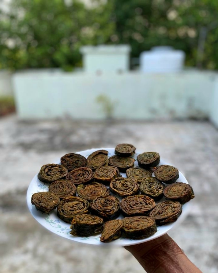 orchid13399600's tweet photo. What does it called in your state??? I made it yesterday
#snacks #cuisine #food
#rickwachh #patra #aluvadi #patonde #patrode ???
#biharboard 😉 #Gujarat #Maharashtra #uttrakhand #HimachalPradesh https://t.co/2HVuwGlilE