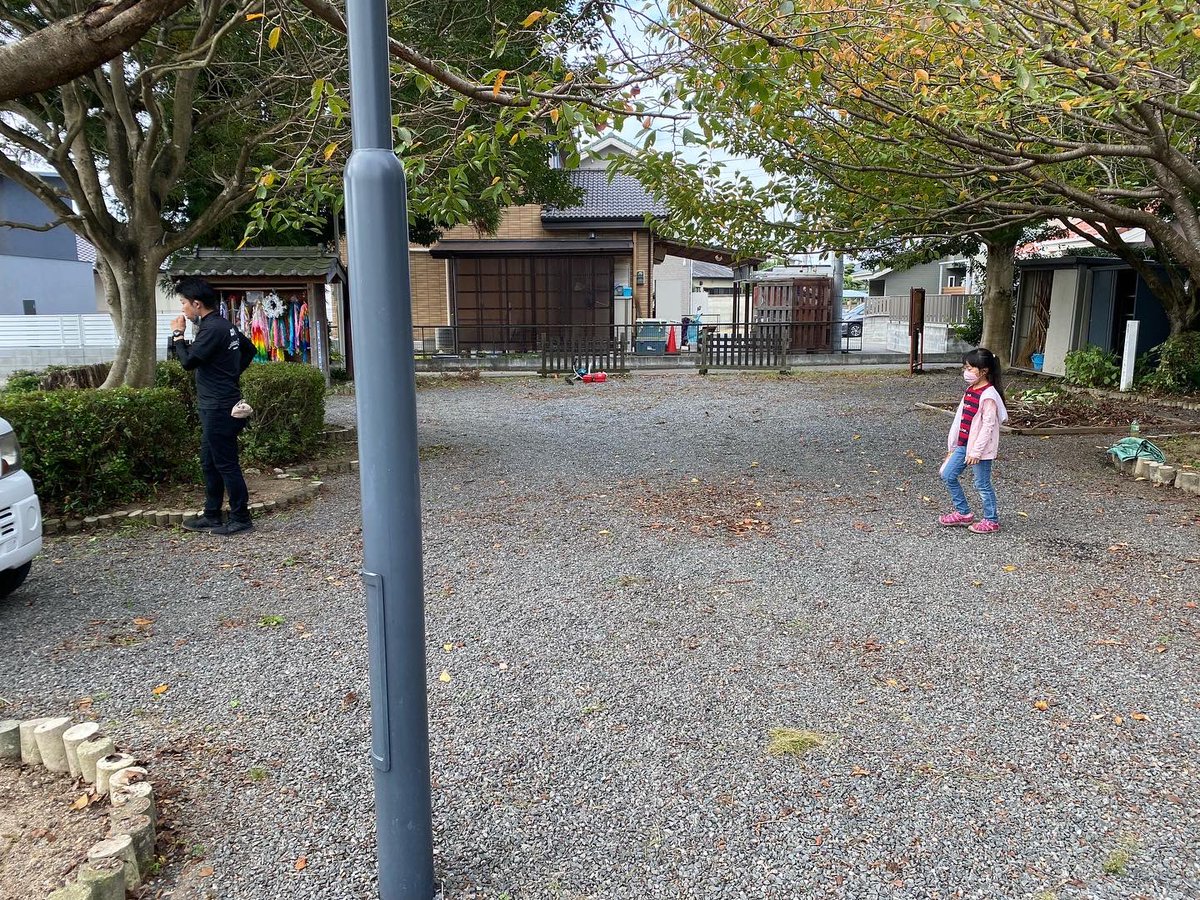 shigebay's tweet photo. 多くの方にご協力いただいたおかげで、大変キレイになりました。
今月末に控える立石小学校との共同授業もいい形で臨めそうです。

#頓田の森 
#頓田の森平和花園 
#頓田の森の悲劇 
#jci朝倉 
#朝倉青年会���所 
#青年会議所 
#立石小学校 
#蚊取り線香が必要 https://t.co/tVZGOyF3OQ
