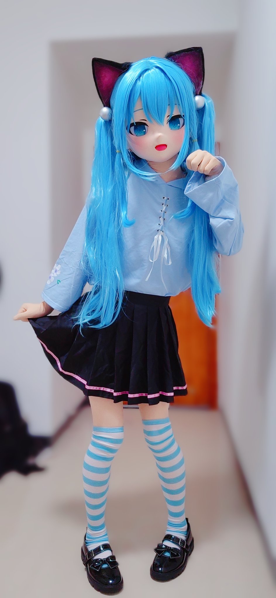 しゅうちゃん　雫猫屋Ｌ 猫型冷蔵庫 🐱❄️氷 #playfulkitchen #catfridge #luxarts