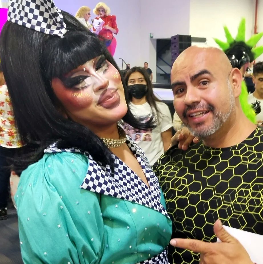 DaveCalzada1's tweet photo. More than fun #breecon #fullofqueens #fullcolor #todoquever #alexis3xl #barbarafundillon #devorita #mamabree https://t.co/jA725BSPRU