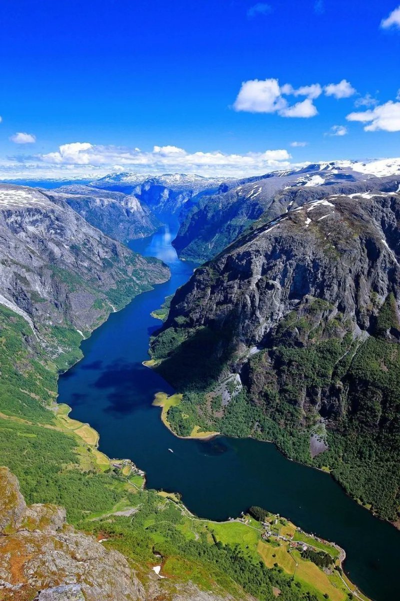 ErikSolheim's tweet photo. The beauty of Norway 🇳🇴.
My home country ❤️ https://t.co/6kBzaQbMGu