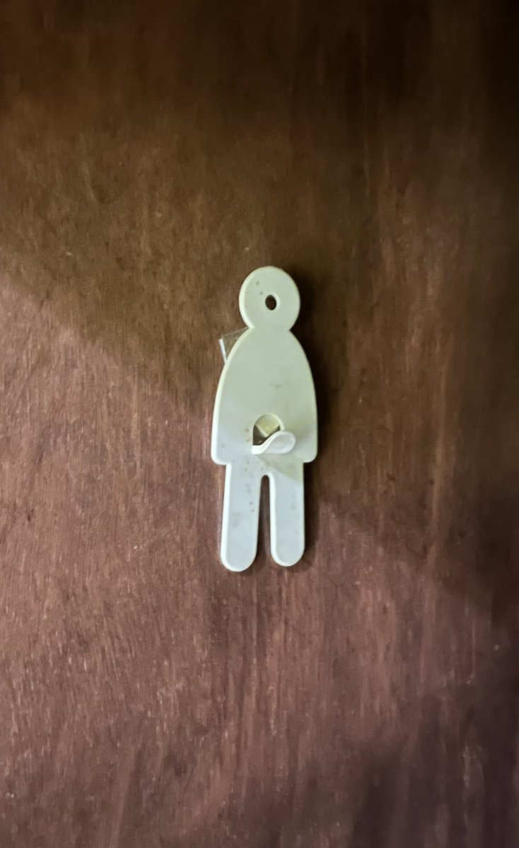 Design3DS's tweet image. These restroom door indicators at the restaurant I ate at