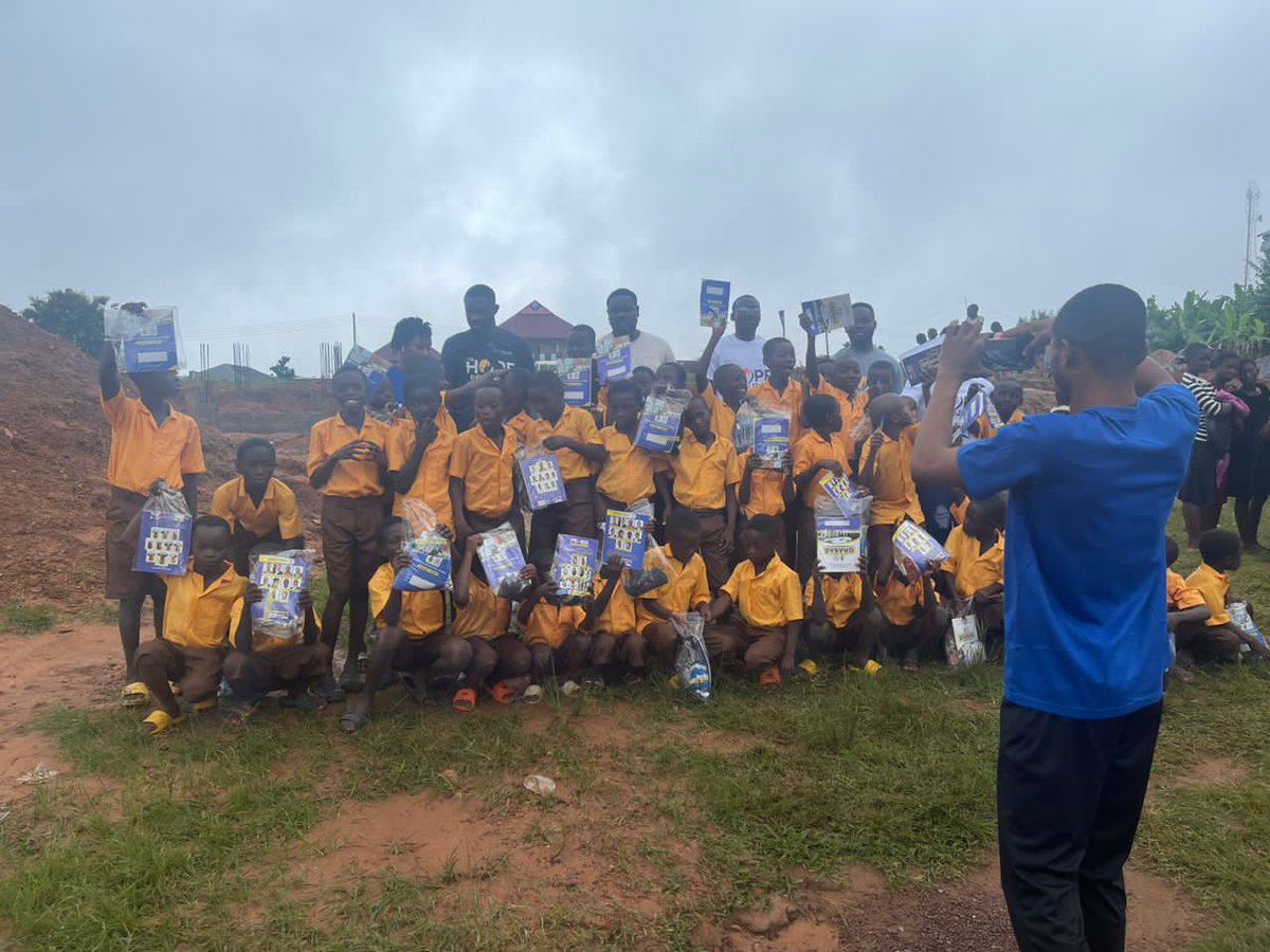 HopeProject14's tweet photo. We believe a day will come when every child in the rural community will go to school with a uniform, exercise books, pen and pencil. Do you believe?
#HopeProject -- one child, one uniform.
Yes we can! https://t.co/bhcIX6yZLJ