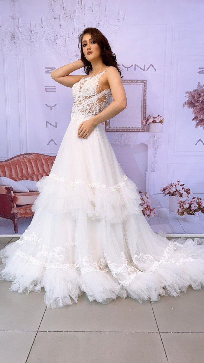 m22store's tweet photo. عروسات الموسم 🔥🔥
فساتين زفاف تركية رهيييييييبة شديد 

الطلب بوصل خلال ١٥ يوم 
للطلب والاستفسار 
https://t.co/6Im36K1rC7 

متجر M22 
تركيا بين يديك https://t.co/I41Q3TTiEg