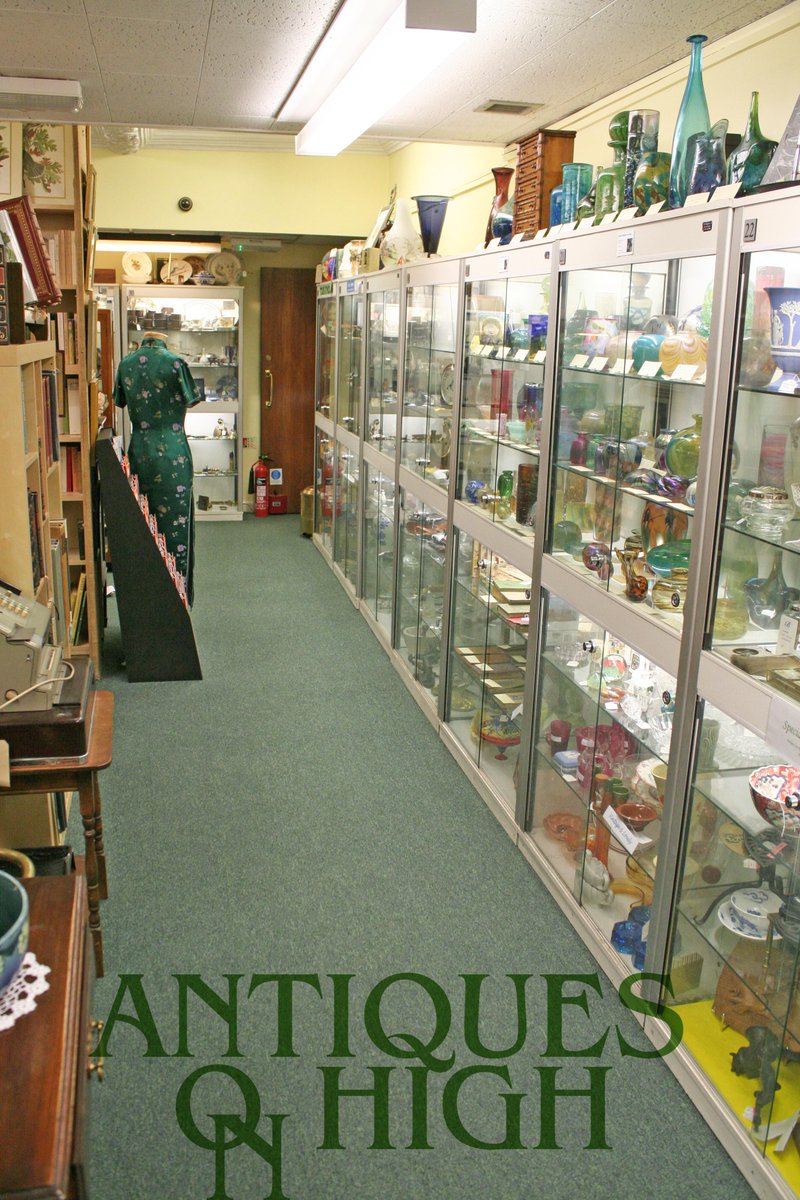 antiquesonhigh's tweet photo. With rows of cabinets in all four stores as well as acres of space in Taunton, you are almost certain to find what you are looking for.
https://t.co/UXIgisYdnb
#needabiggershop
#englandslargestawardwinningantiquescentres https://t.co/IElUB6I9hN