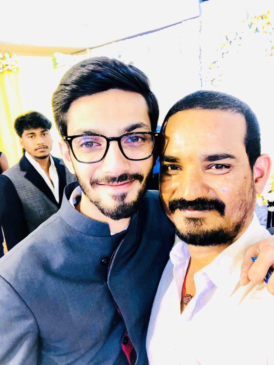 B_RajaAIDFC's tweet photo. Wishing you a very Happy Birthday, Our Dear 'Rockstar' @anirudhofficial 🥳🎉🎊

#HBDAnirudh #HappyBirthdayAnirudh #HBDRockstarAnirudh https://t.co/A3xZ7sJIHr