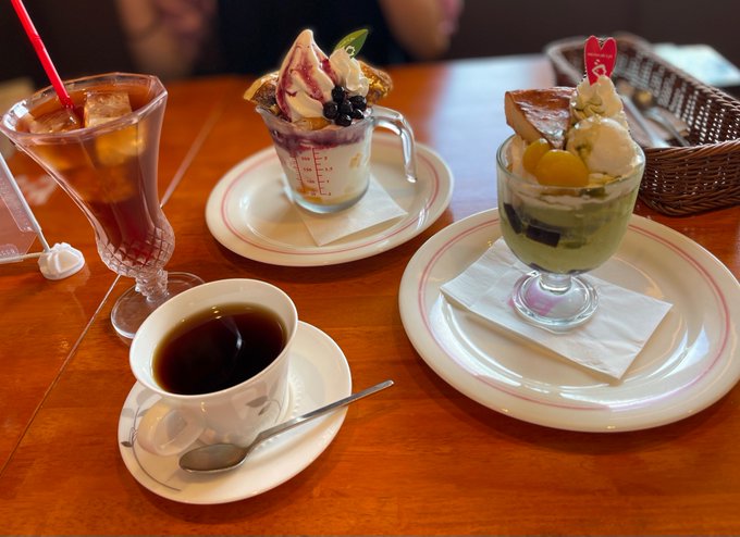 パフェを食びました😋 