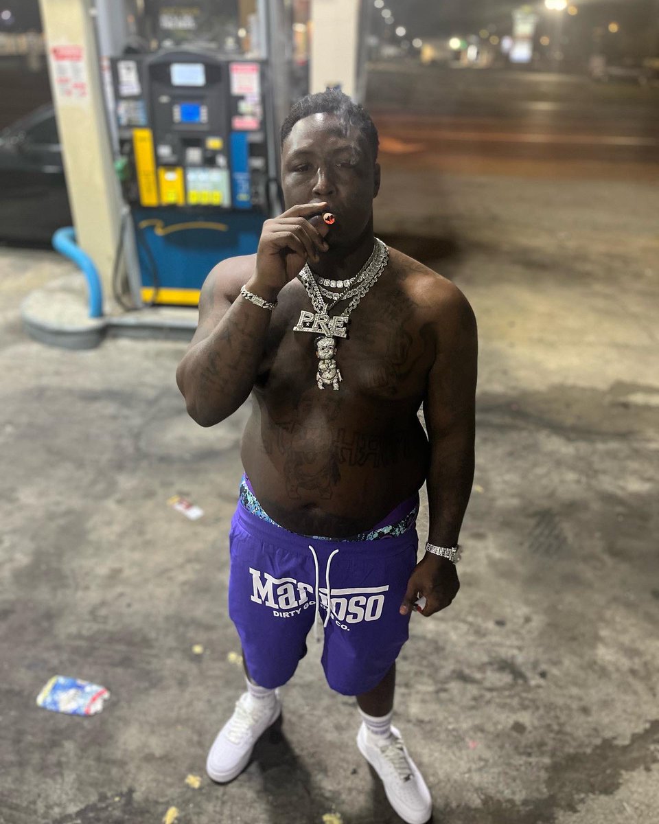 bigmoochiegrap1's tweet image. Gigantic 🍇💜 LLKINGFLIPPA 🐬🤞🏿🔺👁