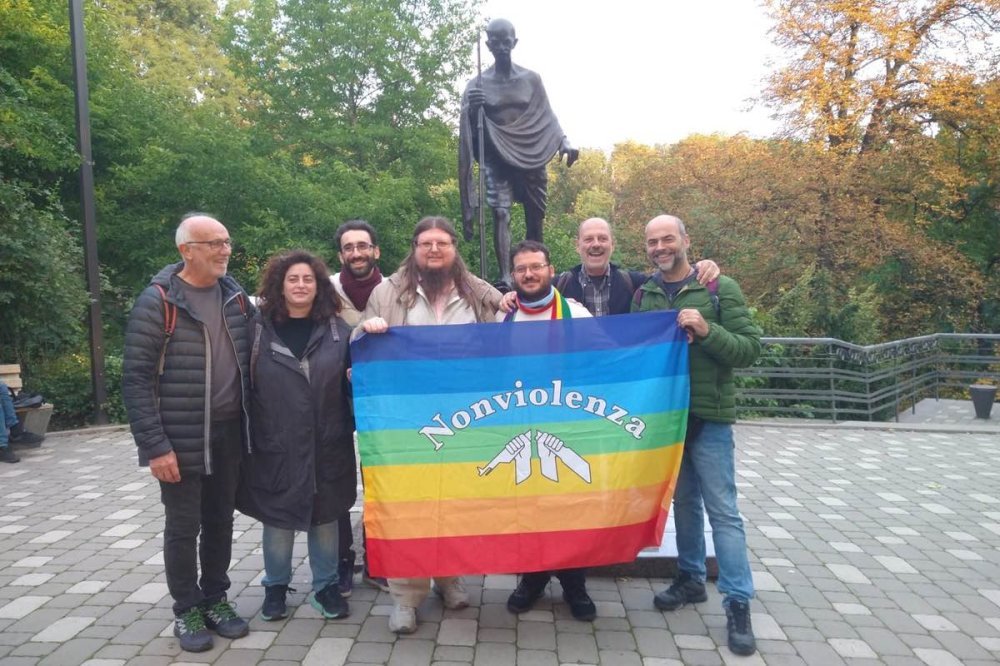 mazzeoantonio's tweet photo. #stopthewarnow #Ucraina  Sarà una guerra lunghissima e il prossimo inverno si vivrà una crisi umanitaria senza precedenti; milioni di cittadini non avranno accesso alle fonti energetiche per scaldarsi e scarseggeranno in cibo e medicinali. #peace #nobomb https://t.co/u4RPBg83dv https://t.co/d0DCEGIMPi